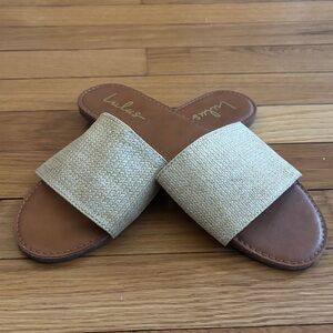 Lulu's Tan and Cream Slide Sandals